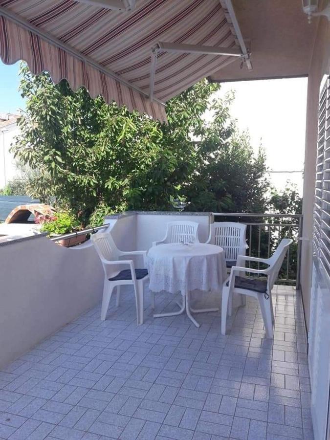 Appartamento Lana Biograd Na Moru Camera foto